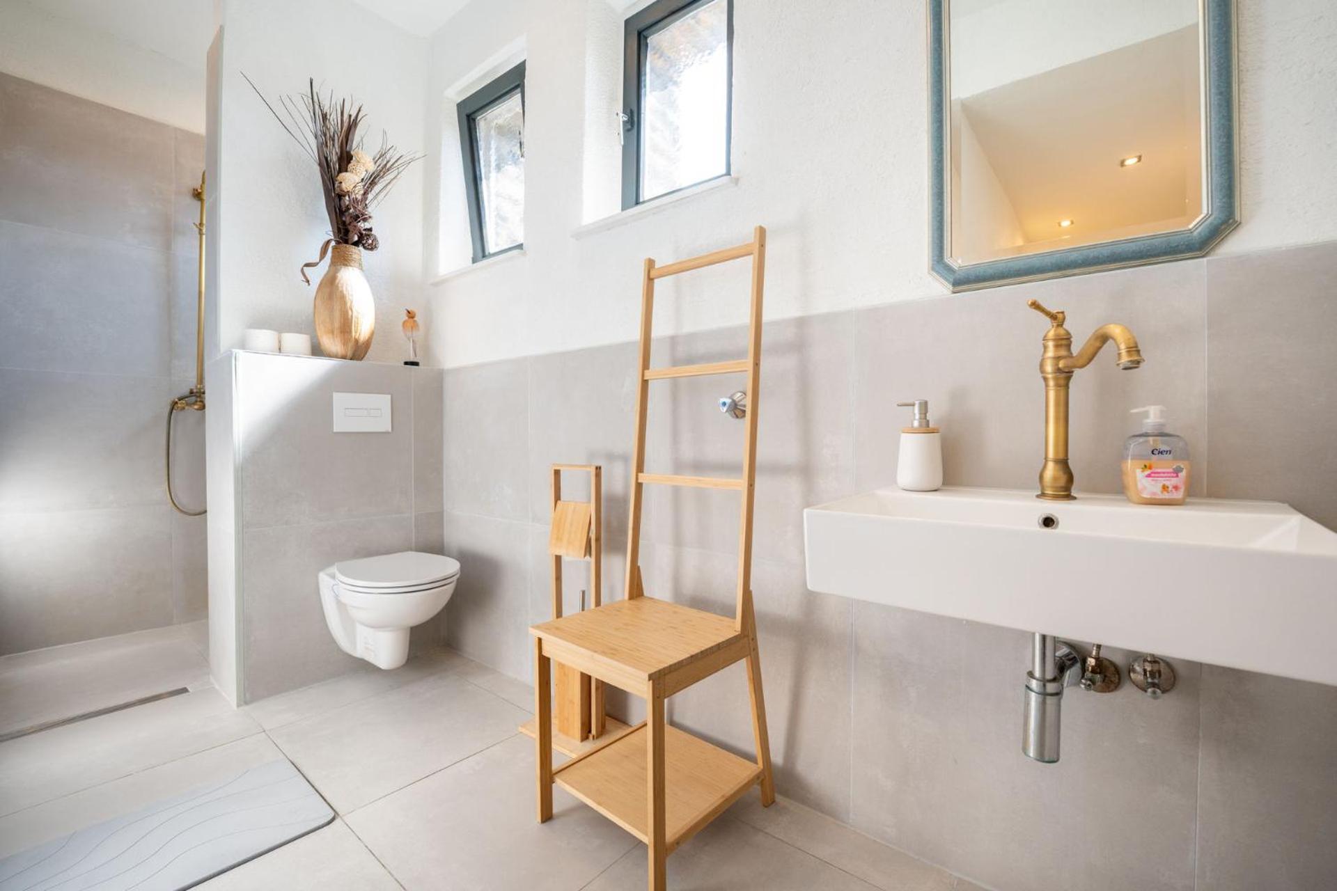 Charmante Privatzimmer In Der Stadt 科布倫茨 外观 照片