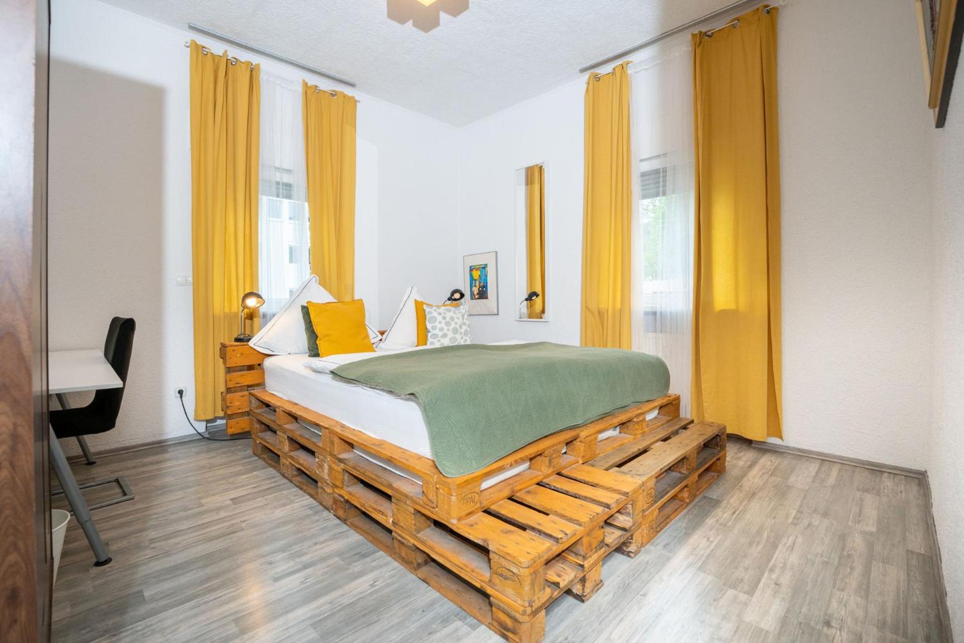 Charmante Privatzimmer In Der Stadt 科布倫茨 外观 照片