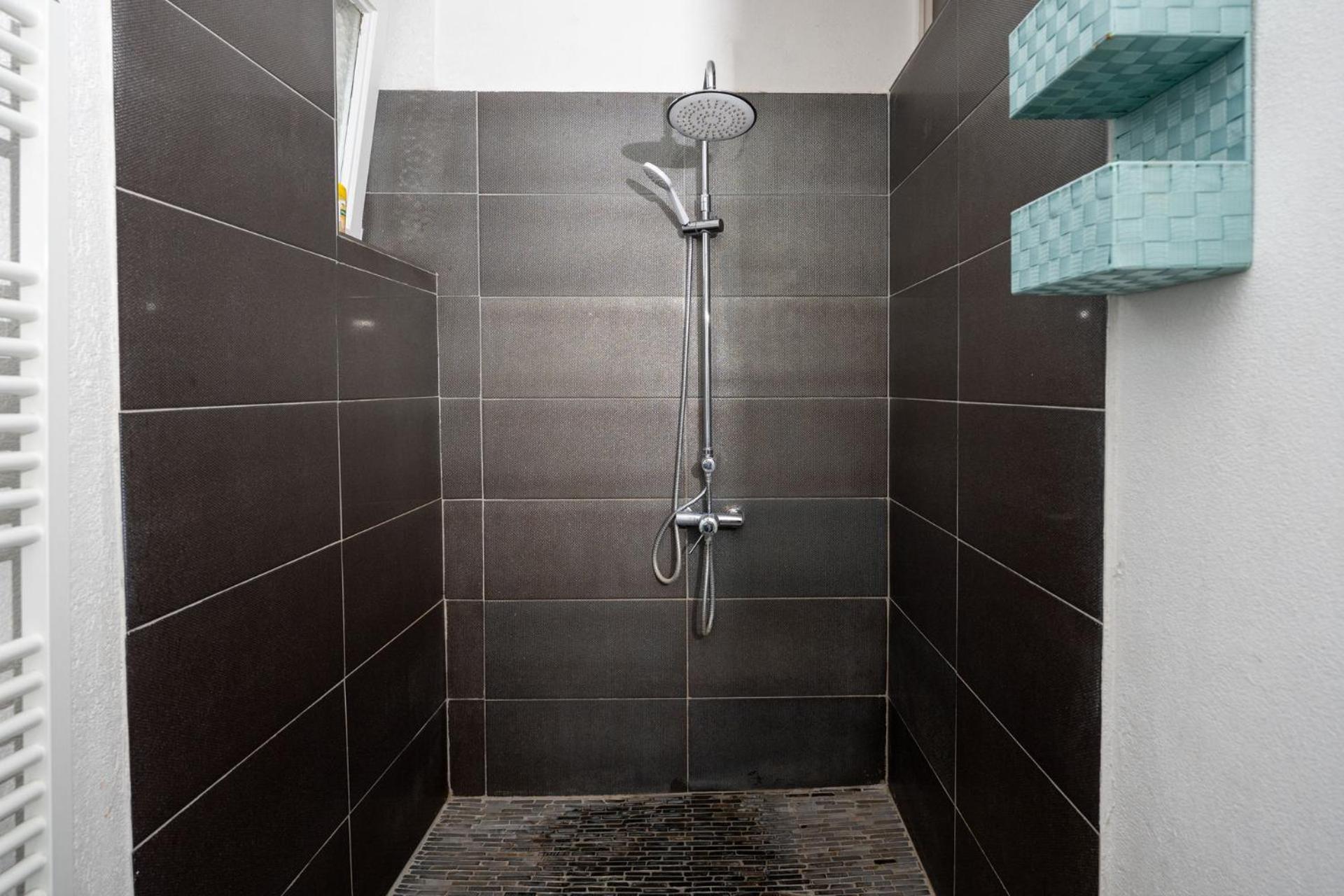 Charmante Privatzimmer In Der Stadt 科布倫茨 外观 照片