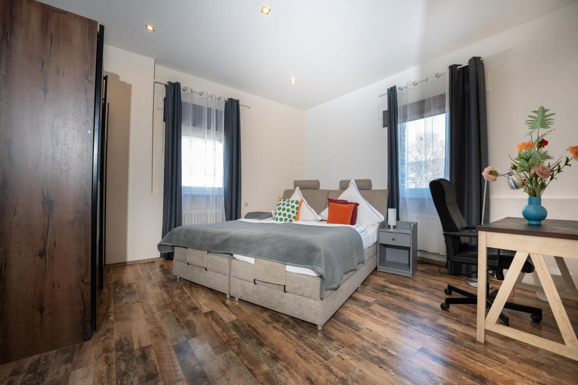 Charmante Privatzimmer In Der Stadt 科布倫茨 外观 照片