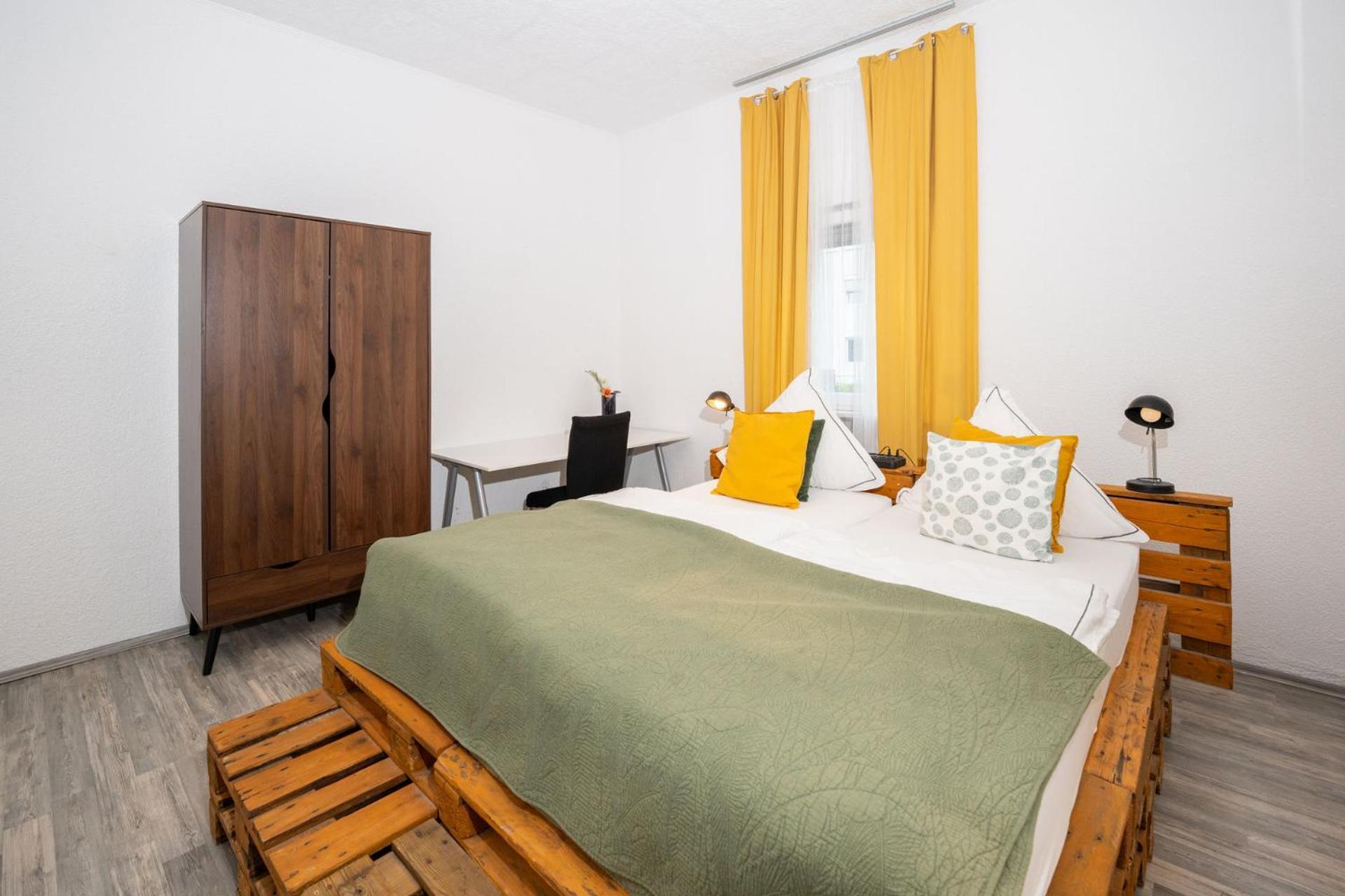 Charmante Privatzimmer In Der Stadt 科布倫茨 外观 照片
