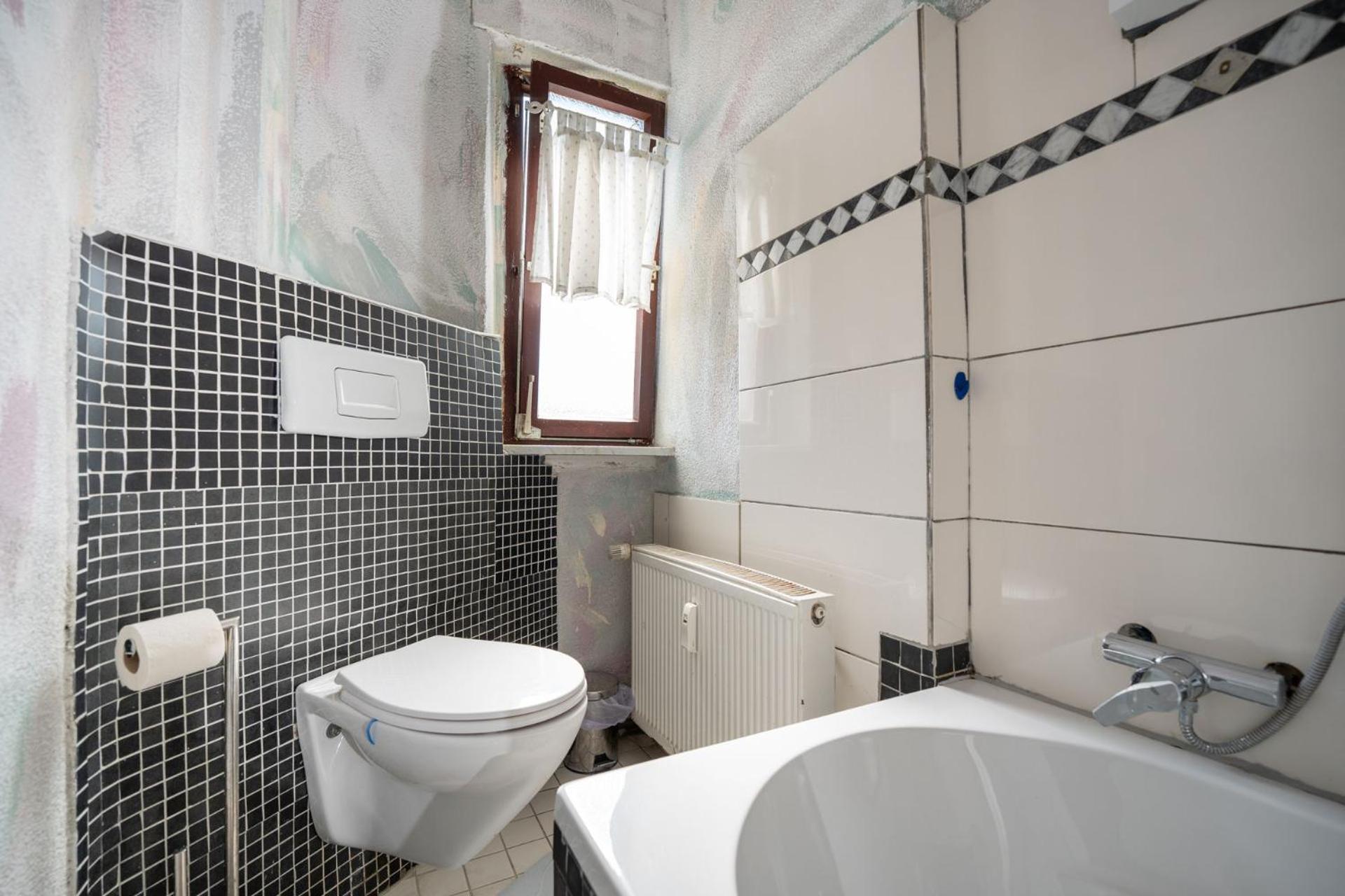 Charmante Privatzimmer In Der Stadt 科布倫茨 外观 照片