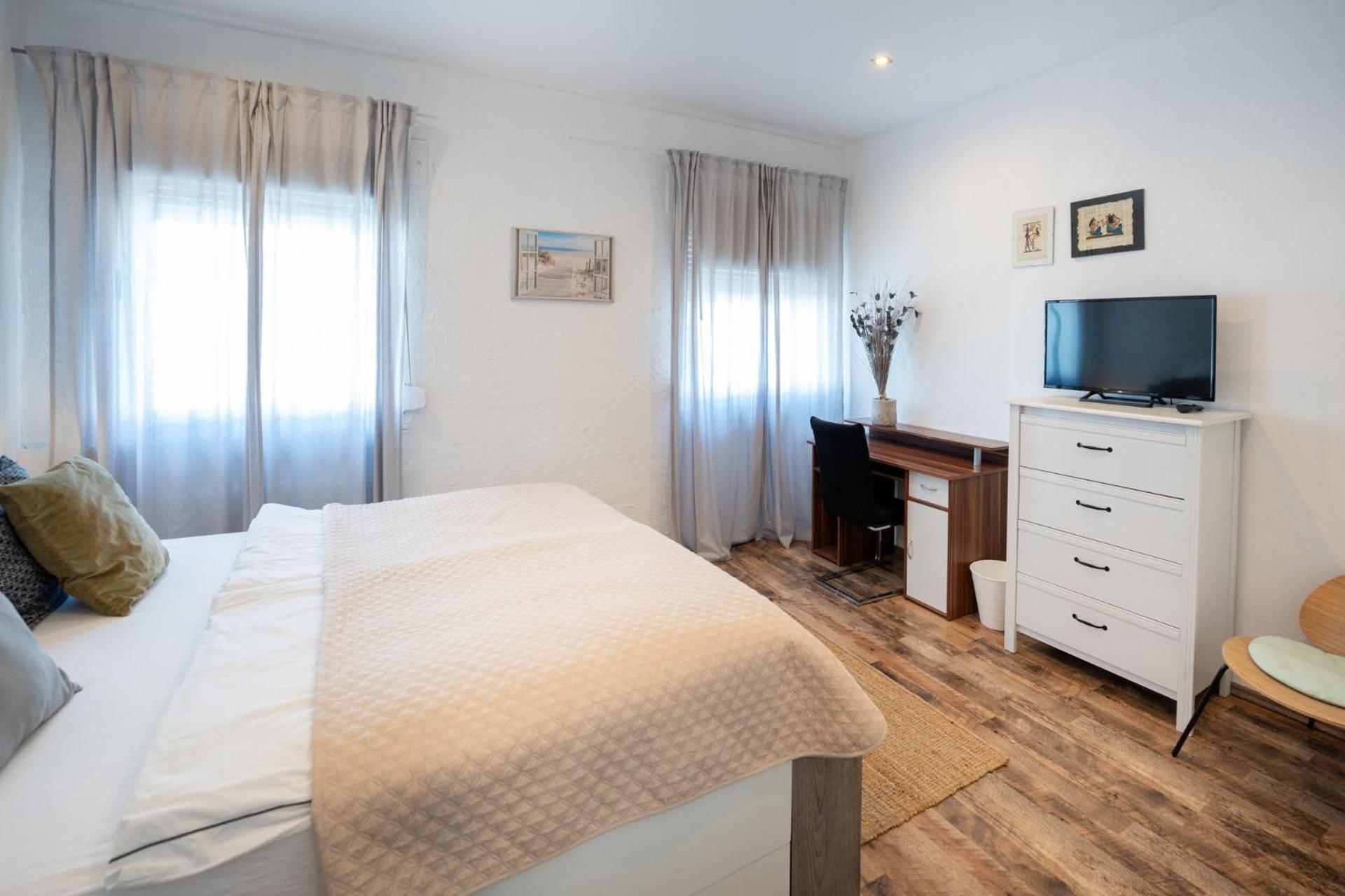 Charmante Privatzimmer In Der Stadt 科布倫茨 外观 照片